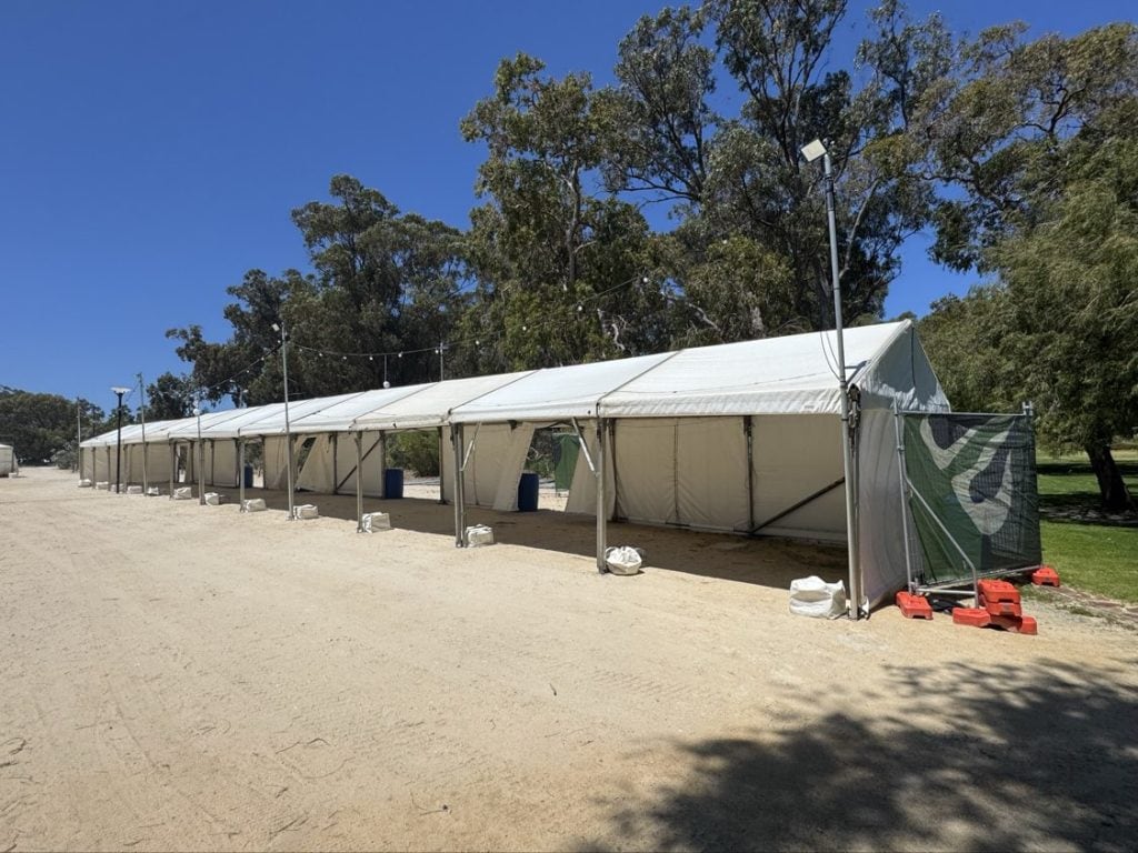mellen-expandable-marquee